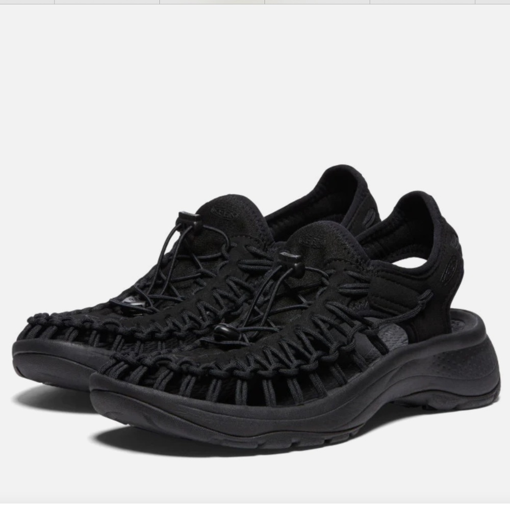 Keen Footwear UNEEK Astoria sandal Black Size 11 WORN ONCE